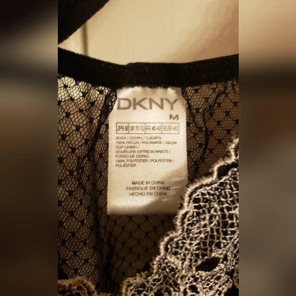 DKNY babydoll lingerie with matching thongs NWOT - Picture 3 of 3